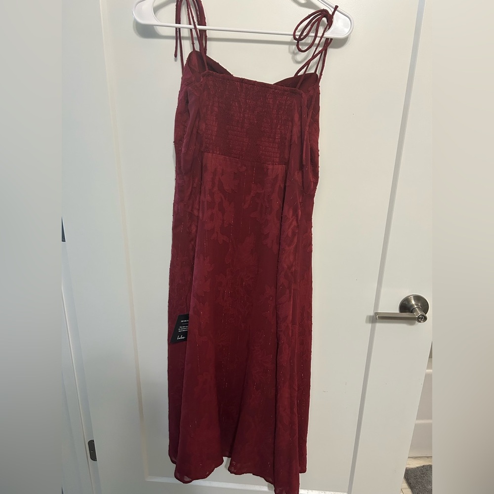 NWT Lulu’s Lovliest Looks Burgundy Floral Jacquard Tie-Strap Dress - Picture 5 of 11
